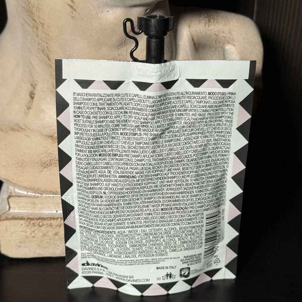 Davines The Purity Circle Hair and Scalp Mask with‎ Bamboo Charcoal Matcha 50ml